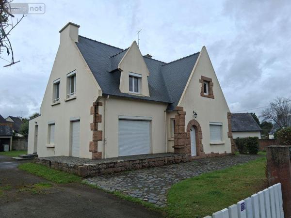 Maison à vendre à Ploumagoar dans les Côtes-d'Armor (22970), ref : 0001236