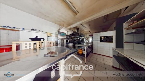 À VENDRE – Ensemble immobilier 770m2 sur 5650m2 de terrain, Sainte-Soulle - La Rochelle (17)