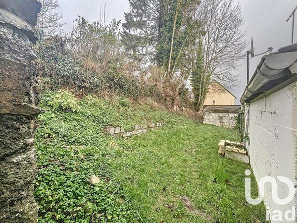 Maison 2 pièces de 50 m² à Saint-Léger-lès-Domart (80780)