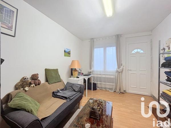 Maison 2 pièces de 50 m² à Saint-Léger-lès-Domart (80780)