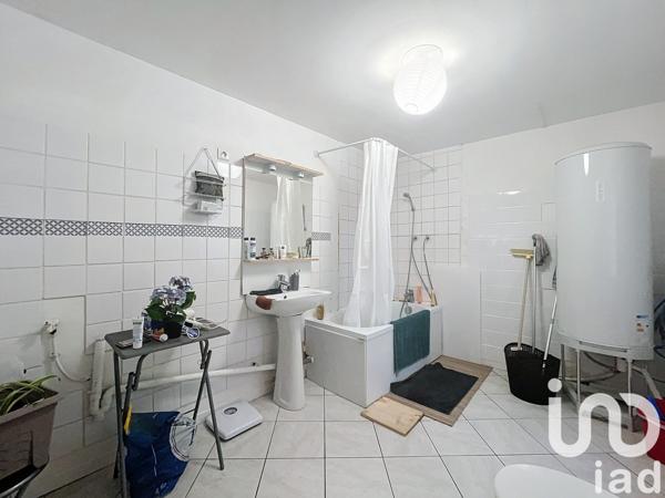 Maison 2 pièces de 50 m² à Saint-Léger-lès-Domart (80780)