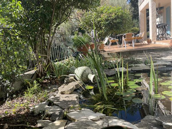 Aubagne (13400) Maison familiale avec piscine