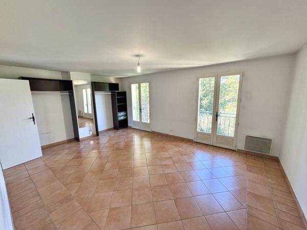 Aubagne (13400) Maison familiale avec piscine