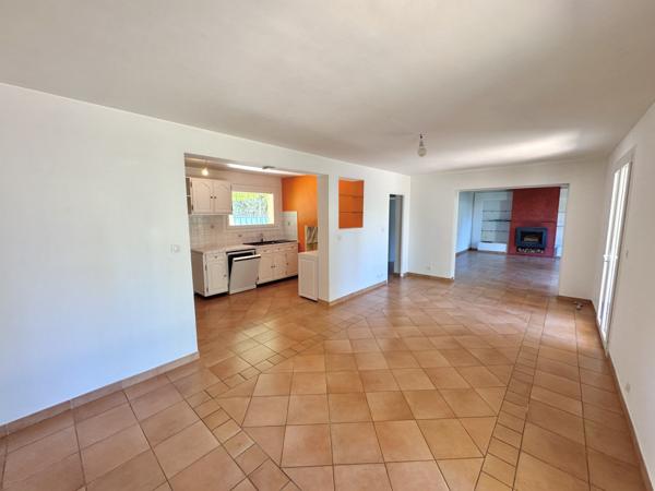 Aubagne (13400) Maison familiale avec piscine