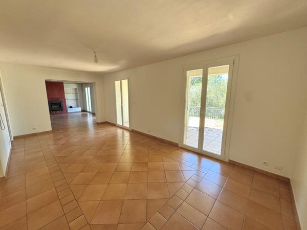 Aubagne (13400) Maison familiale avec piscine