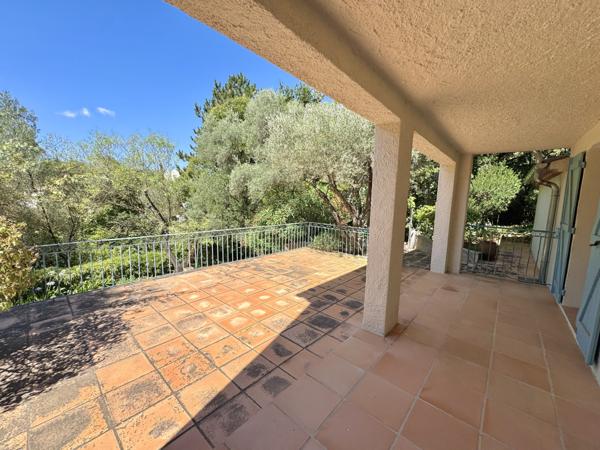Aubagne (13400) Maison familiale avec piscine