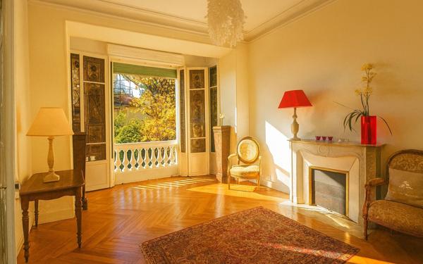 Maison à vendre    7 pièces • 202,45 m2 Nice