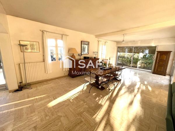 Villa 5 chambres 311 m2 avec piscine