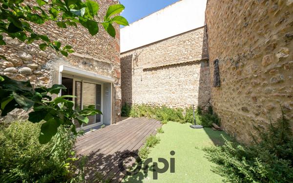 Maison à vendre    4 pièces • 86 m2 Saint-Estève
