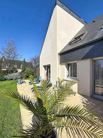 Belle maison d'architecte à vendre à 2min d'Angers Les Justices - Vie de plain-pied et jardin paysagé