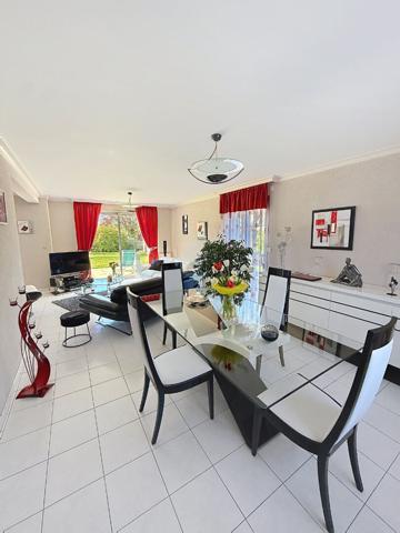 Belle maison d'architecte à vendre à 2min d'Angers Les Justices - Vie de plain-pied et jardin paysagé