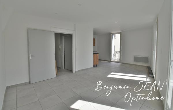 À VENDRE – Immeuble 3 faces – Investissement locatif à Sérignan