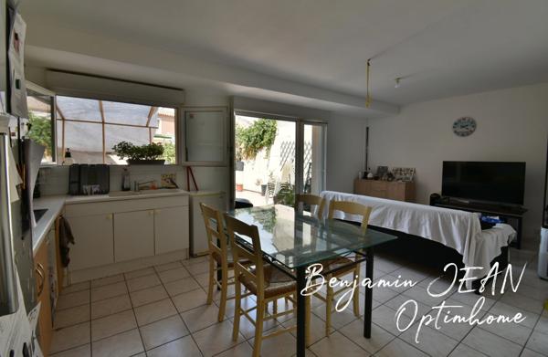 À VENDRE – Immeuble 3 faces – Investissement locatif à Sérignan