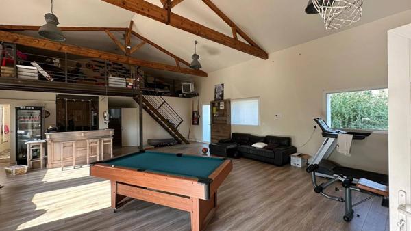 Demeure familiale d’exception ,Charme & volumes à Andilly