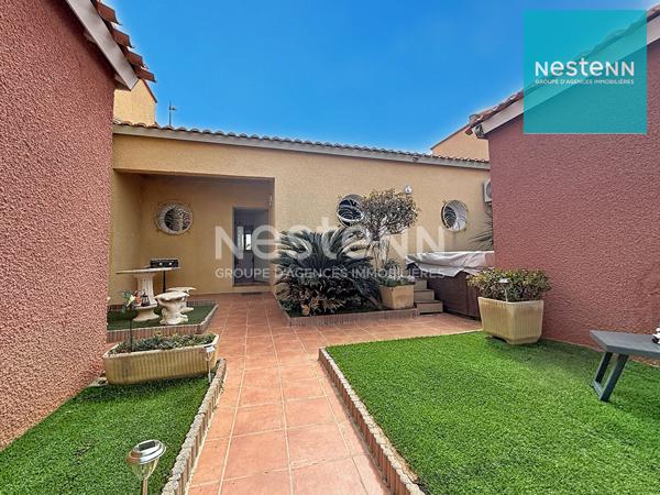 RARE - LEUCATE VILLAGE NATURISTE - VILLA T5 AVEC GARAGE ET PLACES DE PARKING