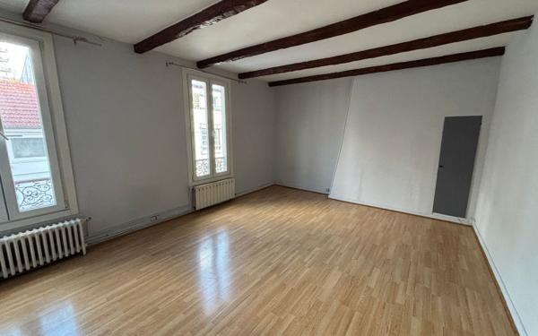 Appartement à vendre    1 pièce • 26 m2 Paris 14
