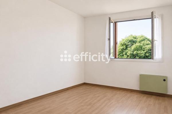 Appartement
         3 pièces
        - 61 m² Exclusivité 150 000 € *