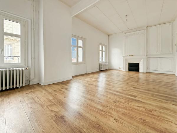 Appartement 3 pièces à Bordeaux - Croix de Seguey
