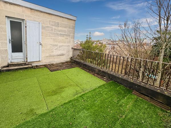 Appartement 3 pièces à Bordeaux - Croix de Seguey