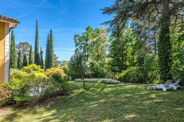 Vente Maison contemporaine Sainte-Foy-lès-Lyon 9 Pièces 338 m²