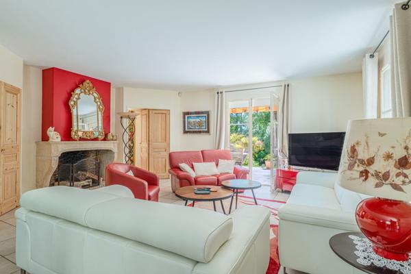Vente Maison contemporaine Sainte-Foy-lès-Lyon 9 Pièces 338 m²