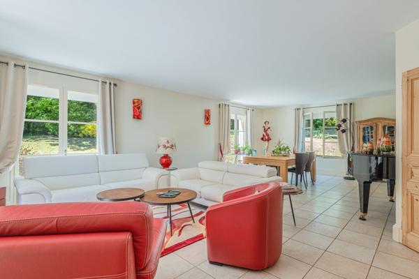 Vente Maison contemporaine Sainte-Foy-lès-Lyon 9 Pièces 338 m²