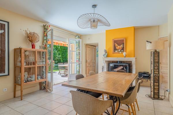 Vente Maison contemporaine Sainte-Foy-lès-Lyon 9 Pièces 338 m²