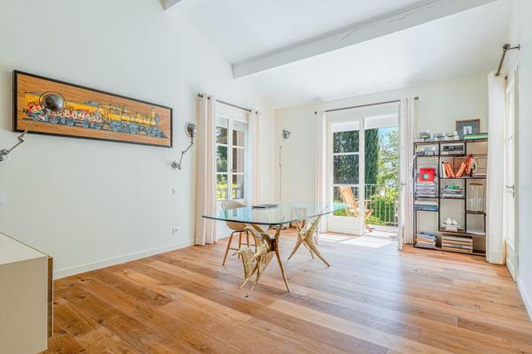 Vente Maison contemporaine Sainte-Foy-lès-Lyon 9 Pièces 338 m²