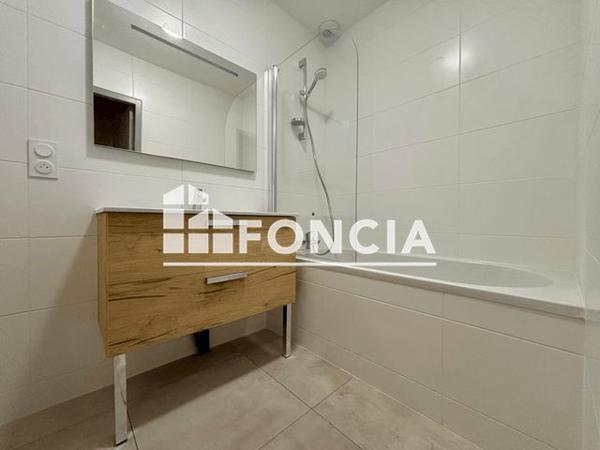 Location Studio 41.33 m² - 10 RUE TERRAILLE Lyon 69001