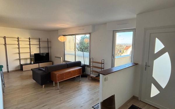 Appartement à louer    3 pièces • 59,85 m2 Saint-Thibault-des-Vignes