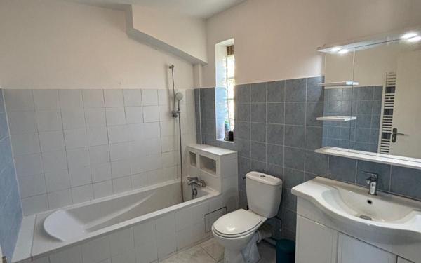 Appartement à louer    3 pièces • 59,85 m2 Saint-Thibault-des-Vignes