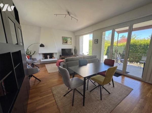 MAISON D'ARCHITECTE SEMI PLAIN-PIED 110 M2 MONTBELIARD