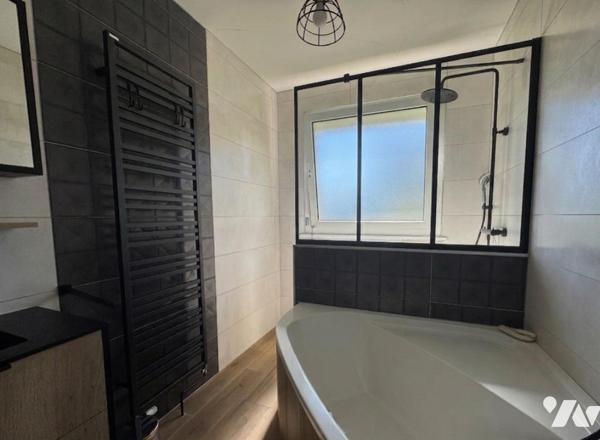 MAISON D'ARCHITECTE SEMI PLAIN-PIED 110 M2 MONTBELIARD