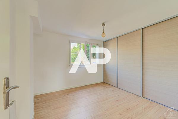 Appartement Rueil Malmaison 2 pièce(s) 37.37 m2 190 000 € **  - Référence  16295