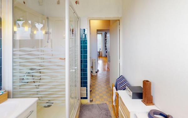 Appartement à vendre    3 pièces • 55,74 m2 Vaulx-en-Velin