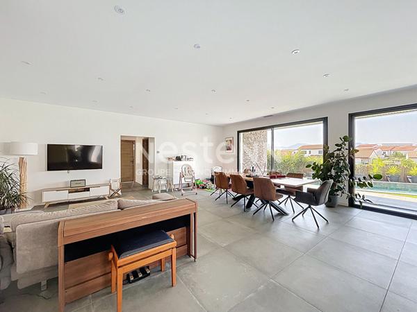 A VENDRE - POLLESTRES - VILLA - PISCINE