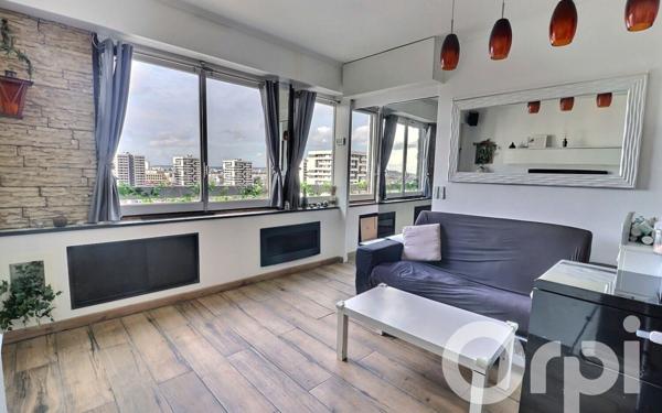 Appartement à vendre    2 pièces • 27,82 m2 Paris 19