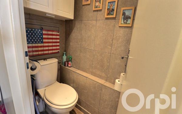 Appartement à vendre    2 pièces • 27,82 m2 Paris 19