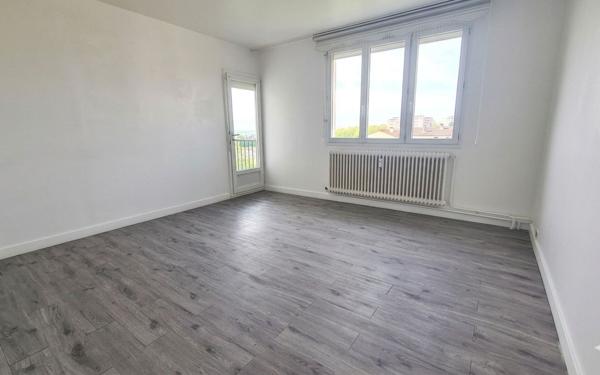 Appartement à vendre    4 pièces • 69,91 m2 Mâcon