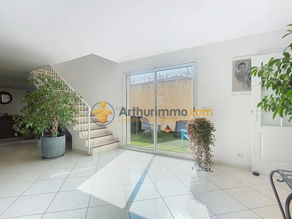 Vente                                                      Maison
                        
                     5 pièces                      179 m2                     à Perpignan
