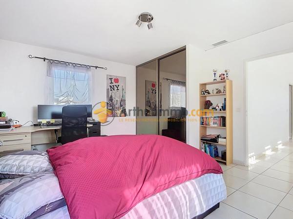 Vente                                                      Maison
                        
                     5 pièces                      179 m2                     à Perpignan
