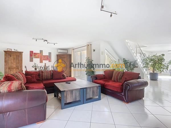 Vente                                                      Maison
                        
                     5 pièces                      179 m2                     à Perpignan