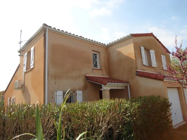 Dpt Pyrénées Orientales (66), à vendre à CANOHES maison P4 de 89 m² avec terrasse et garage - Terrain 198 m²