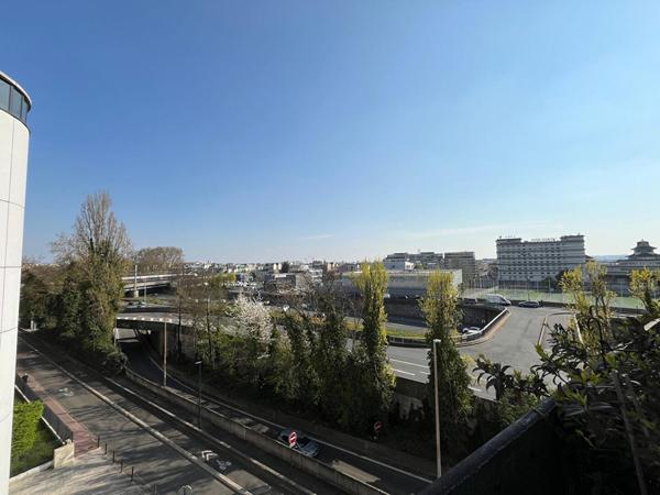 Charme de l'ancien et Vue Dégagée - T3 Lumineux aux Portes de Paris : Charenton Le Pont