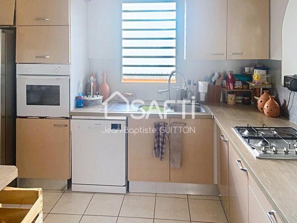 Villa composée de deux logements sur les Trois Ilets