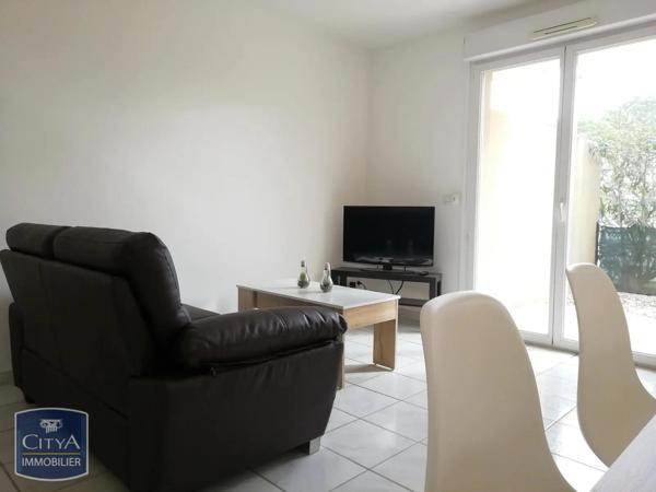 Appartement à louer 2 pièces 47.55m² Sorgues (84700)
