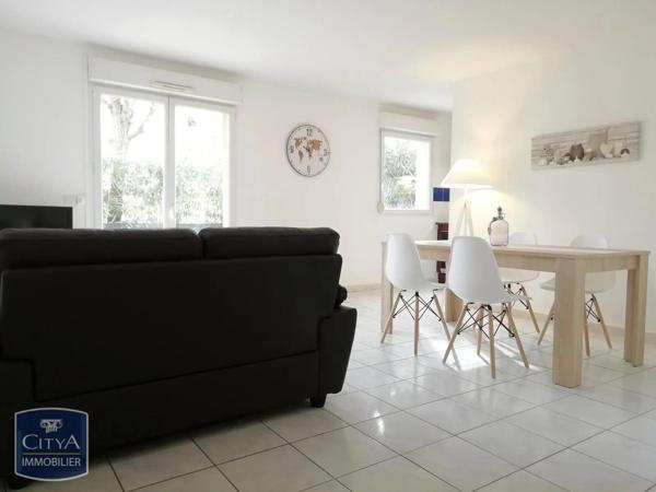 Appartement à louer 2 pièces 47.55m² Sorgues (84700)