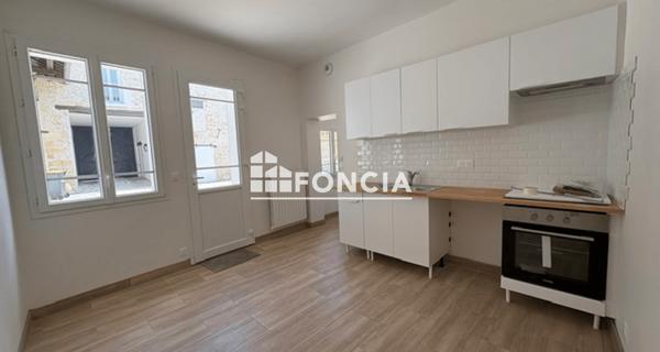Location Appartement 2 pièces 48.9 m² - ÉRagny 95610