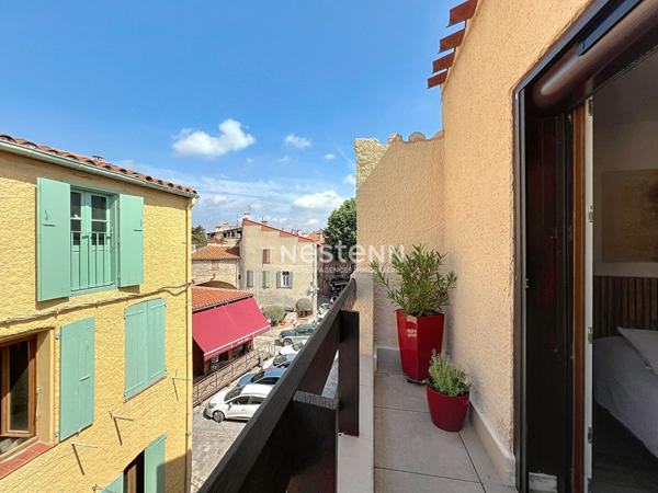 A VENDRE - THUIR - MAISON DE VILLAGE - PATIO - TOIT TERRASSE