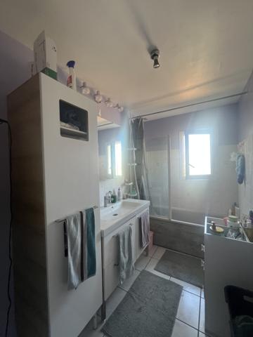 Maison
                                                                                                                                                                                                                                                                                                                        4 pièce(s)                                                                                                                                                                                                          3 chambre(s)                                                                                                                                                                                                          85.8  m²